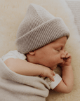 Hvid x Zoen voor Gust - Newborn beanie - 100% Merino wol - Sasam