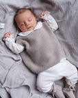 Hvid x Zoen voor Gust - Harvey Vest Baby - 100% Merino wool - Sesame