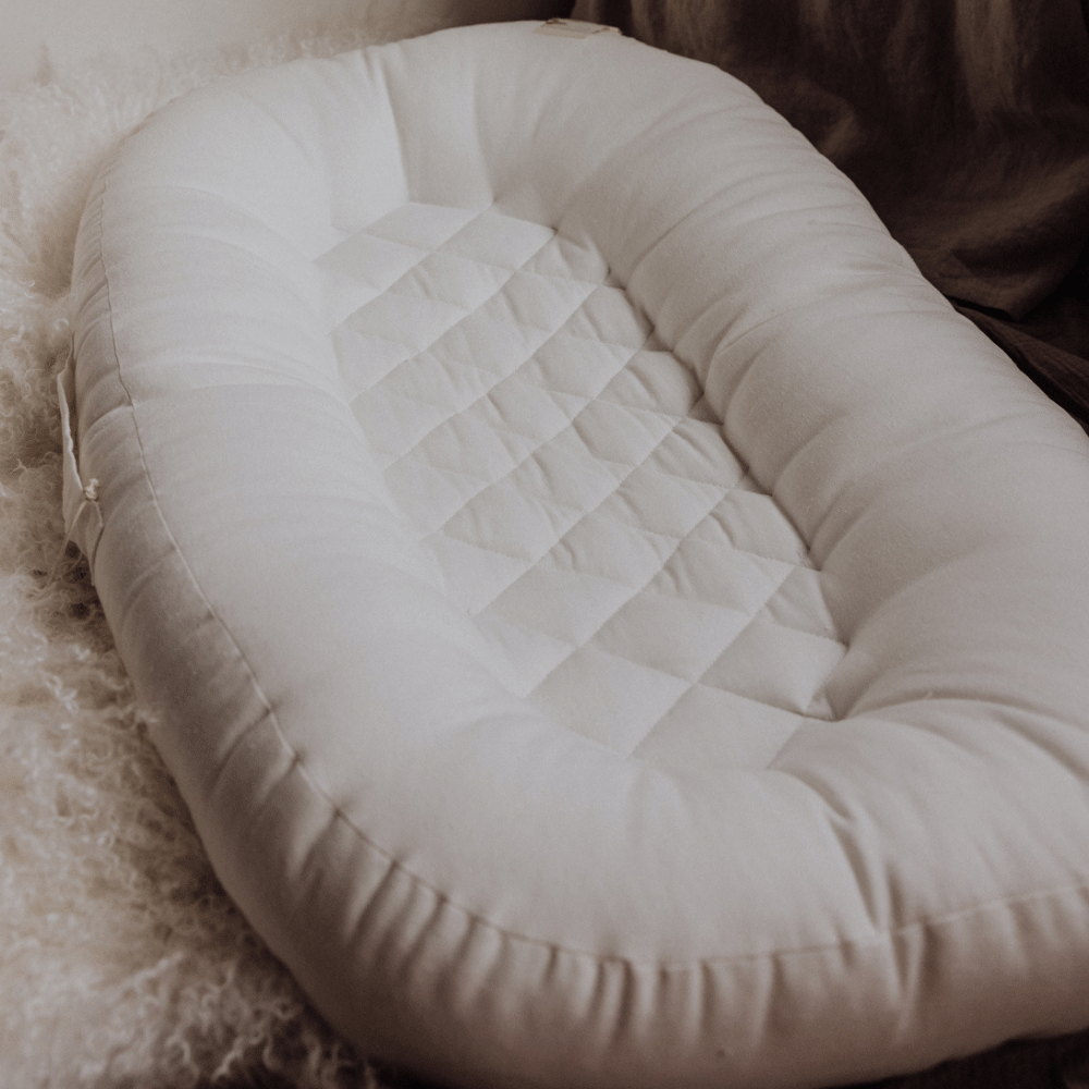 Cocoon Company Baby lounger - natural: safe and cosy!