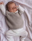 Hvid x Zoen voor Gust - Harvey Vest Baby - 100% Merino wool - Sesame