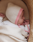 Hvid - Baby Bonnet - 100% Merino wool