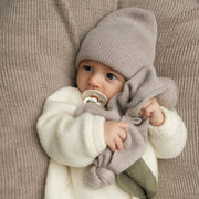 Hvid x Zoen voor Gust - Newborn beanie - 100% Merino wol - Sasam