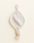 Hvid Hvid Titi pacifier holder - 100% Merino wool pacifier clip Cream