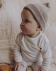 Hvid Hvid x Zoen voor Gust - Newborn beanie - 100% Merino wool - Sesame Baby en peuter Default Title