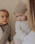 Hvid Hvid x Zoen voor Gust - Newborn beanie - 100% Merino wool - Sesame Baby en peuter Default Title