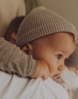Hvid Hvid x Zoen voor Gust - Newborn beanie - 100% Merino wool - Sesame Baby en peuter Default Title