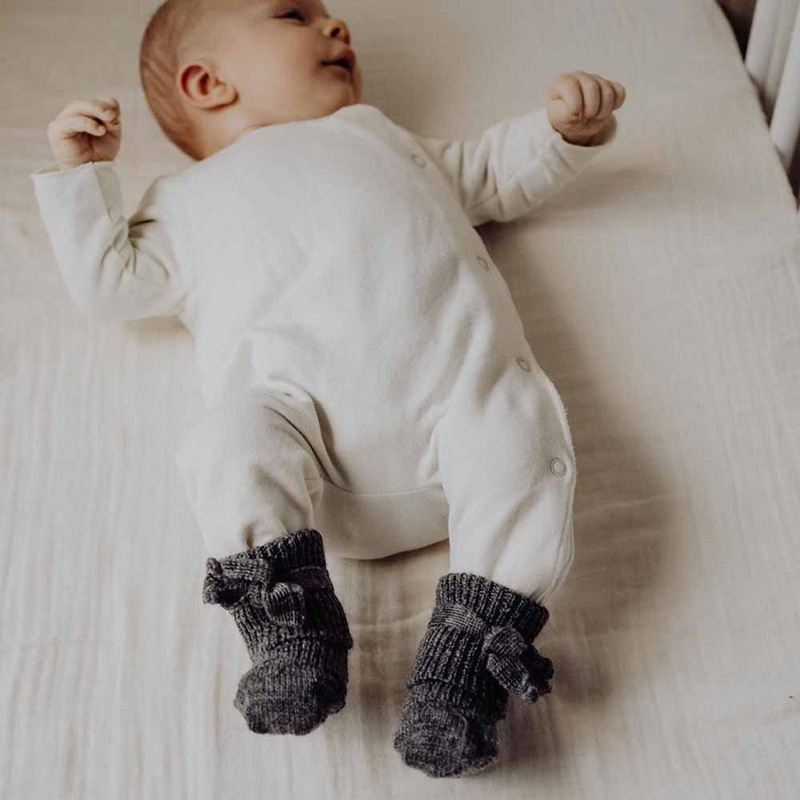 Newborn socks - 100% Organic wool - Dark grey