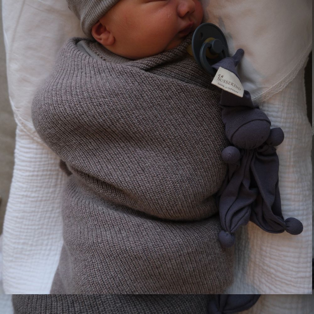 Duimpopje - 100% - Handgemaakt - Charcoal