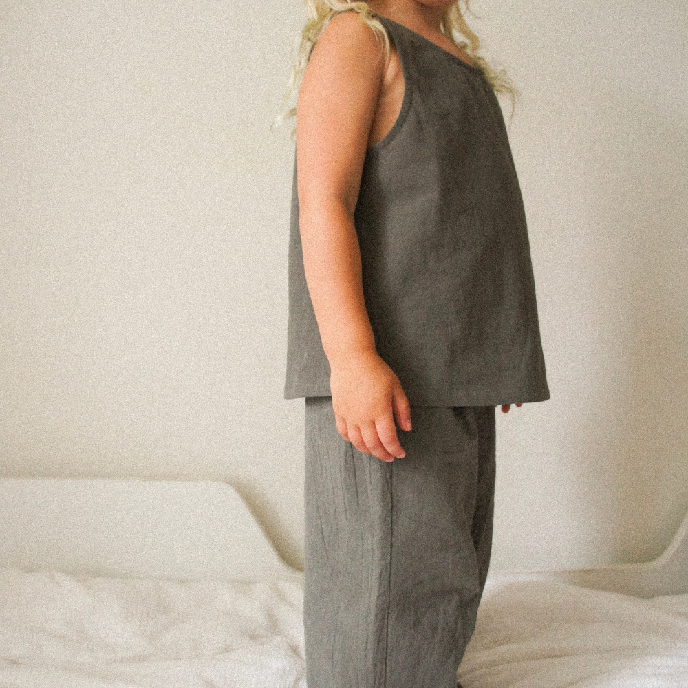 Tothemoon ☾ Tothemoon ☾ - Tita top - V-shaped back - 100% Cotton - Handmade in Holland Clothing Dark Olive / 1Y