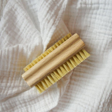 Nail brush - Beechwood