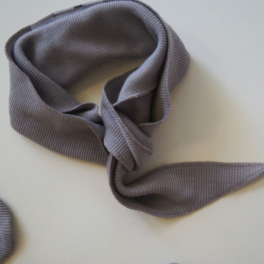 Tothemoon ☾ - Triangle Scarf - 100% Wool - Rib - Taupe