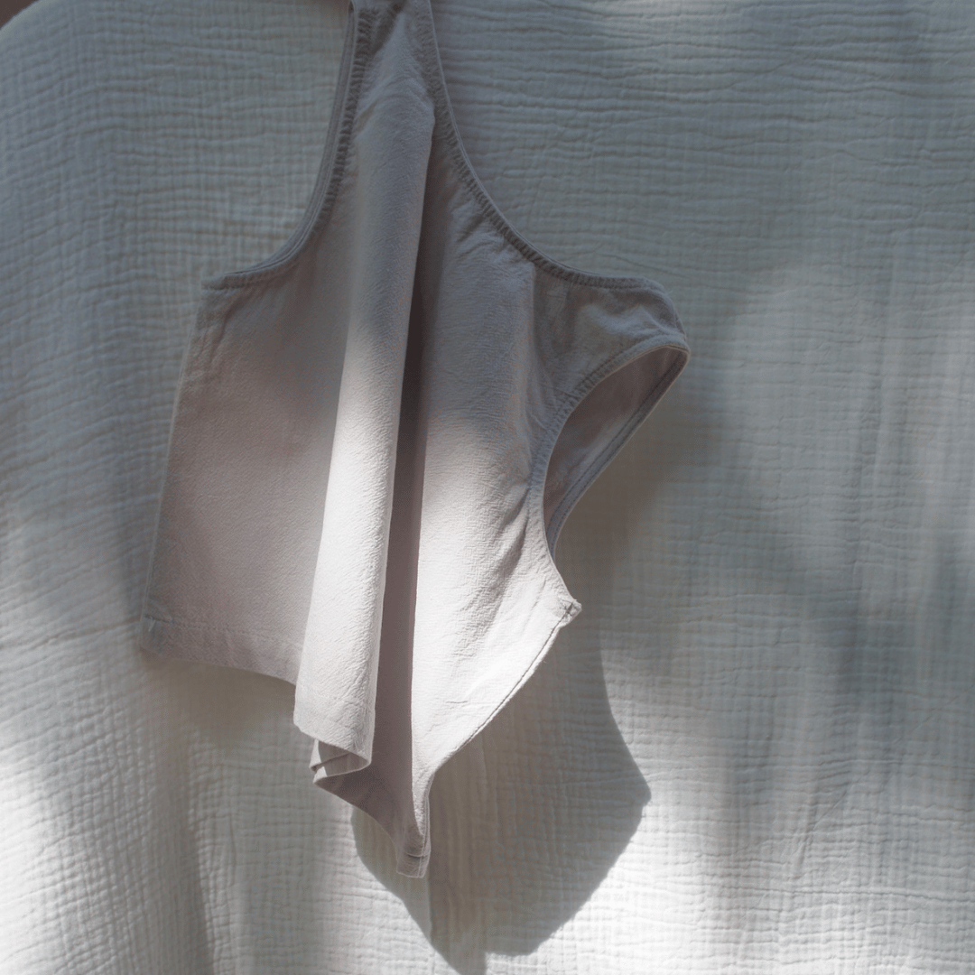 Tothemoon ☾ Tothemoon ☾ - Tita top - V-shaped back - 100% Cotton - Handmade in Holland Clothing Dark Olive / 1Y