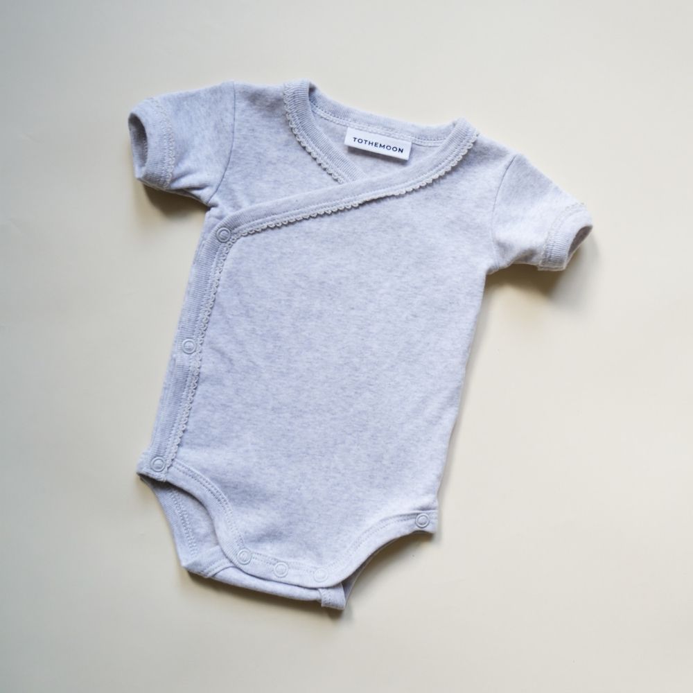 Tothemoon ☾ - Cross-over body - Short sleeve - Organic cotton - Light grey