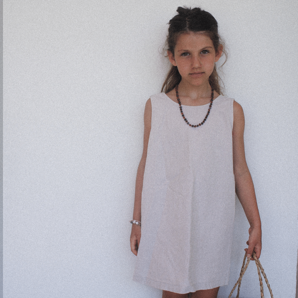 Tothemoon ☾ Tothemoon ☾ - Ziggy dress - V-shaped back - 100% Cotton - Handmade in Holland Clothing Sand / 1Y