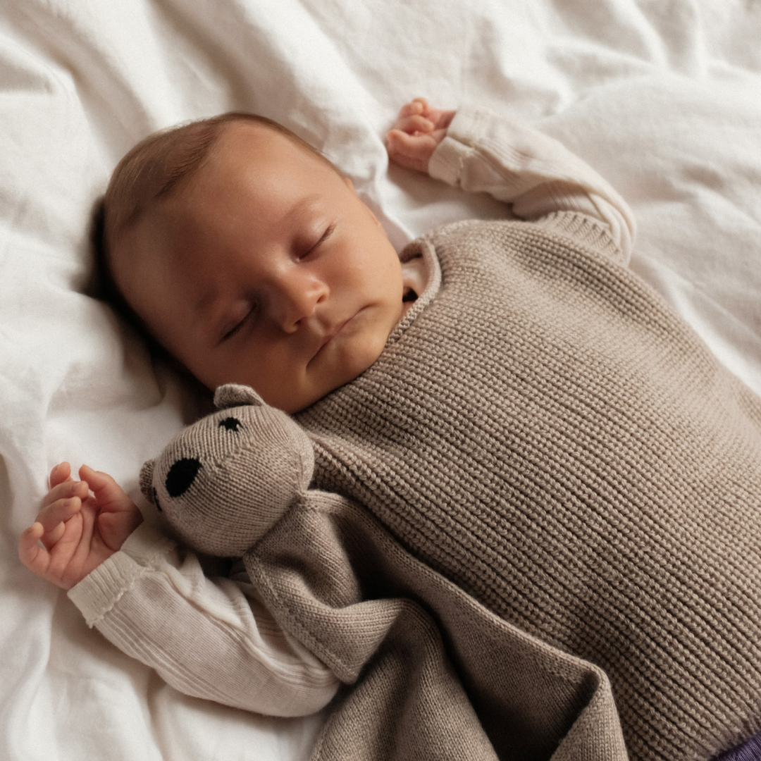 Hvid x Zoen voor Gust - Harvey Spencer - 100% Merino wol - Sesame