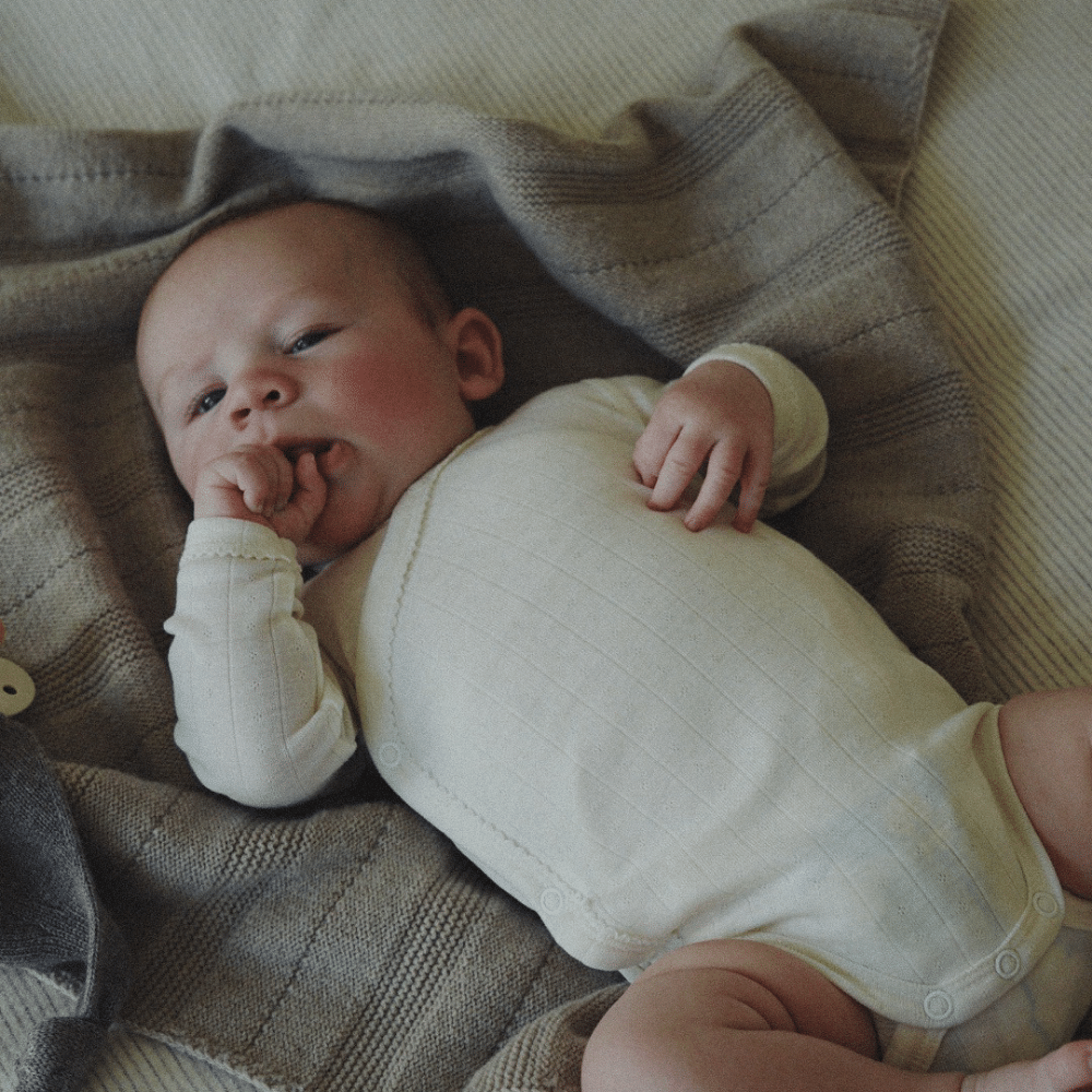 Tothemoon ☾ Tothemoon ☾ - Cross-over body - Long sleeve - Wool & silk - Pointelle Clothing 40