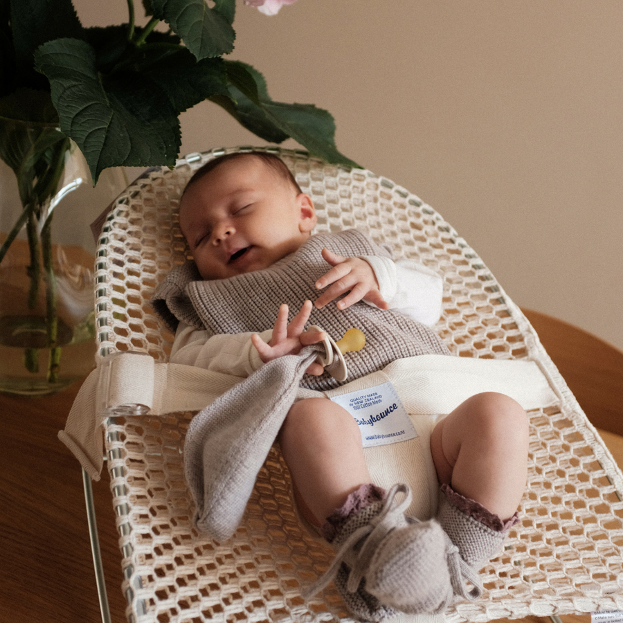 Hvid x Zoen voor Gust - Harvey Vest Baby - 100% Merino wool - Sesame