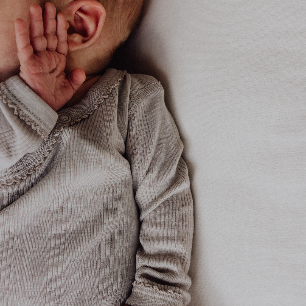 Tothemoon ☾ Tothemoon ☾ - Cross-over body - Long sleeve - Wool & silk - Needle pattern - Dove Clothing 50