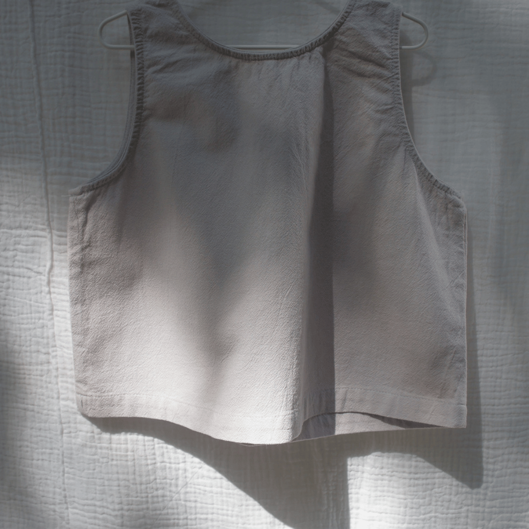 Tothemoon ☾ Tothemoon ☾ - Tita top - V-shaped back - 100% Cotton - Handmade in Holland Clothing Sand / 1Y
