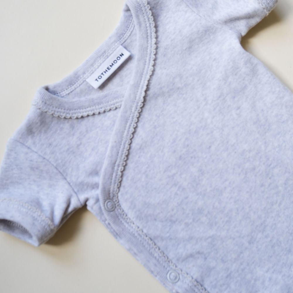 Tothemoon ☾ - Cross-over body - Short sleeve - Organic cotton - Light grey