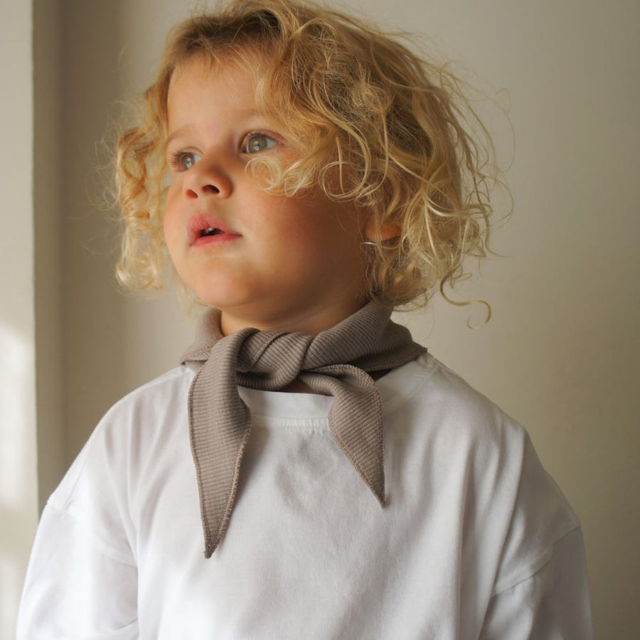 Tothemoon ☾ - Triangle Scarf - 100% Wool - Rib - Taupe