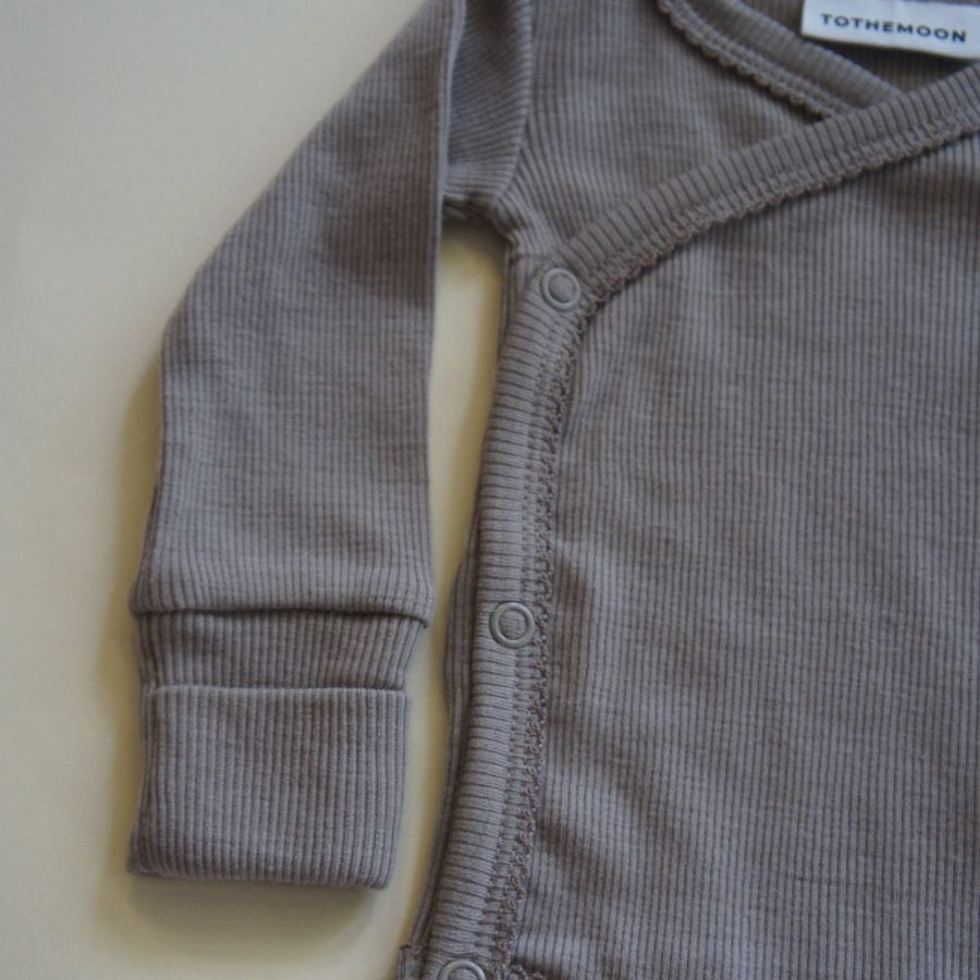 Tothemoon ☾ - Overslagrompertje - Lange mouwen - 100% Wol - Rib - Taupe