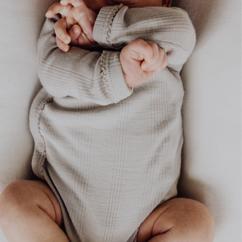 Tothemoon ☾ Tothemoon ☾ - Cross-over body - Long sleeve - Wool & silk - Needle pattern - Dove Clothing 50