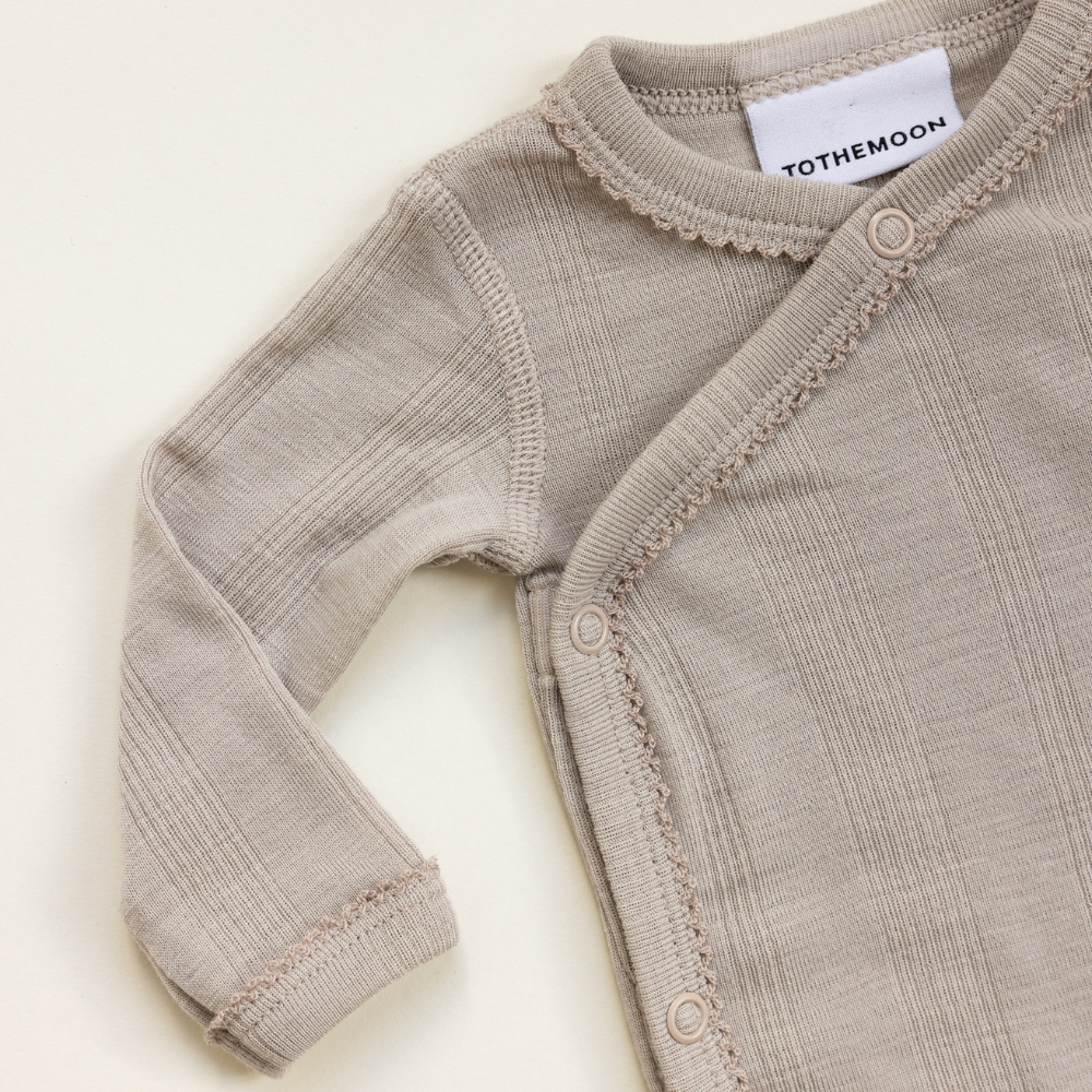 Tothemoon ☾ Tothemoon ☾ - Cross-over body - Long sleeve - Wool & silk - Needle pattern - Dove Clothing 50