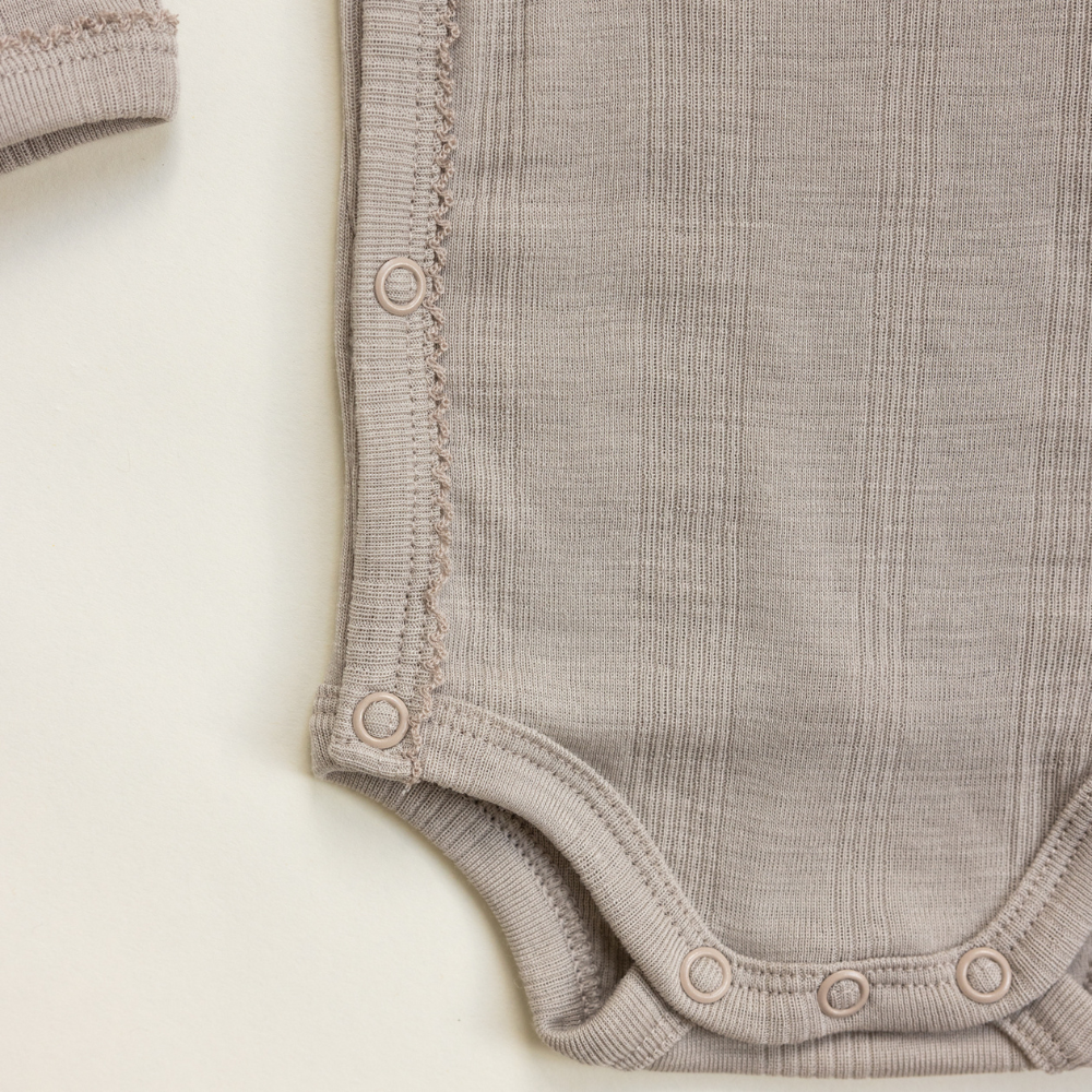 Tothemoon ☾ Tothemoon ☾ - Cross-over body - Long sleeve - Wool & silk - Needle pattern - Dove Clothing 50