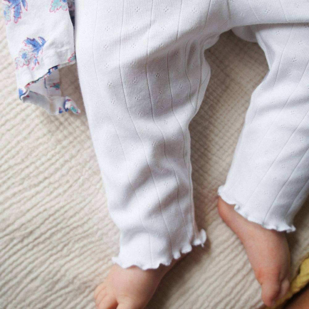 Tothemoon ☾ - Baby broekje - Gekrulde uiteinden - Biologisch Katoen - Pointelle