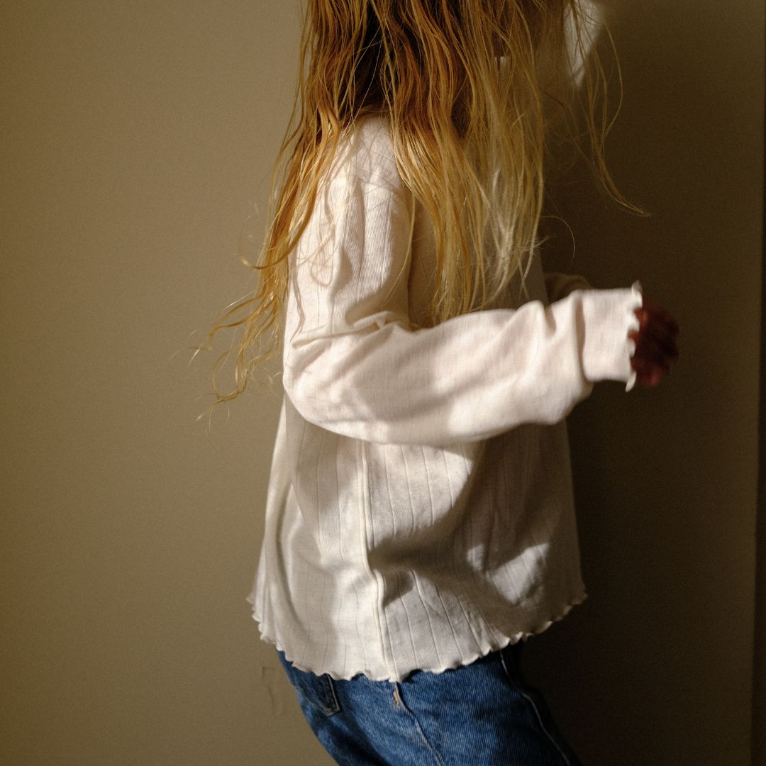 Tothemoon ☾ Tothemoon ☾ - Shirt - Wide fit - Long sleeve - Curled ends - Wool & silk - Pointelle Clothing 80