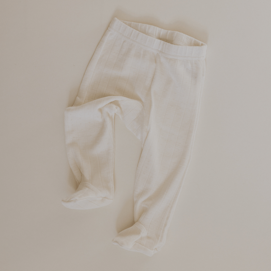 Tothemoon ☾ - Footed baby pants - Broekje met voetjes - Wool & silk - Pointelle - Zoenvoorgust.com