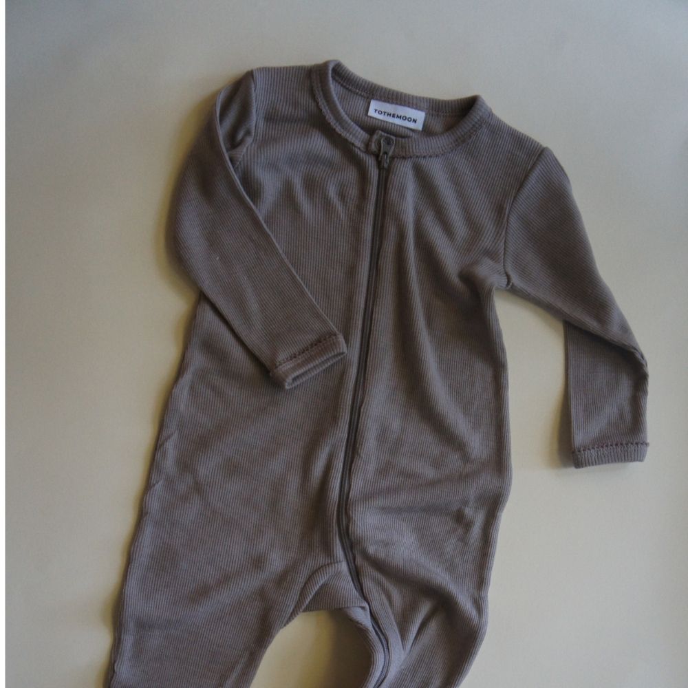 Tothemoon ☾ - Sleep suit - 2 in 1 Foot - With zipper - 100% Wool - Rib - Taupe