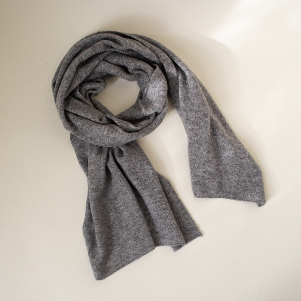 La Petite V Scarf - 100% Cashmere - For adults Accessoires Light grey
