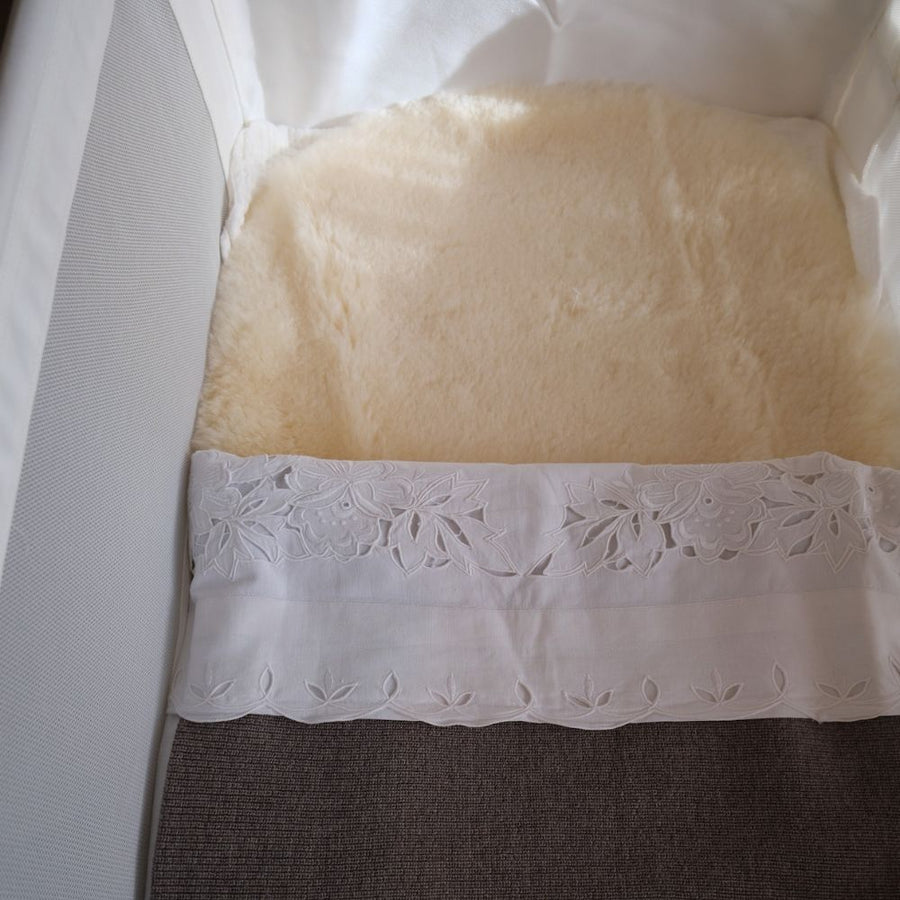 Merino Sheepskin - Snuggler - Natural