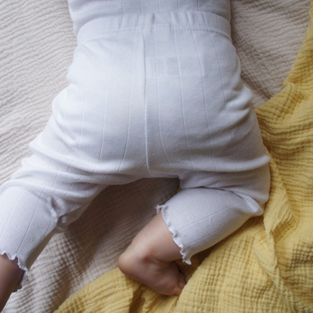 Tothemoon ☾ - Baby broekje - Gekrulde uiteinden - Biologisch Katoen - Pointelle