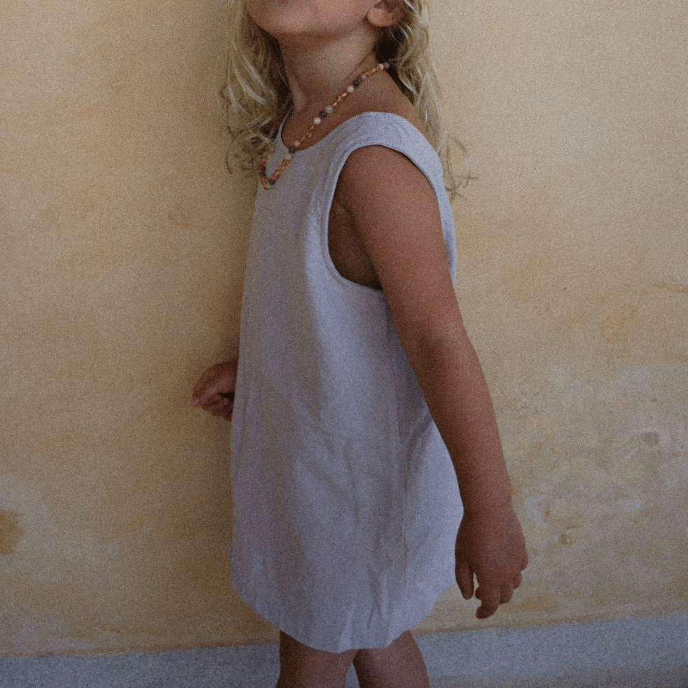 Tothemoon ☾ Tothemoon ☾ - Ziggy dress - V-shaped back - 100% Cotton - Handmade in Holland Clothing Sand / 1Y