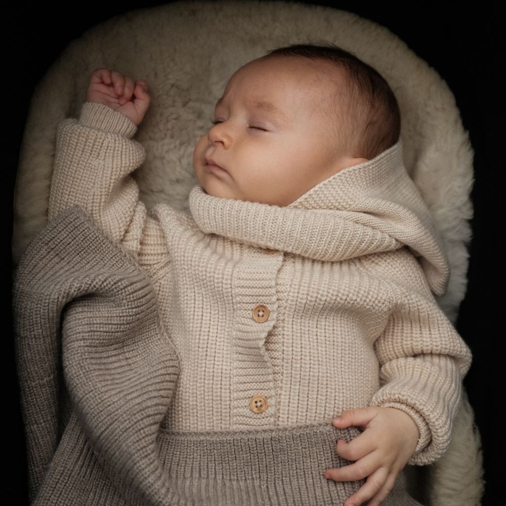 Hvid Hvid - Inga - Cardigan - 100% Merino wool Baby en peuter Artichoke / 0-3 months