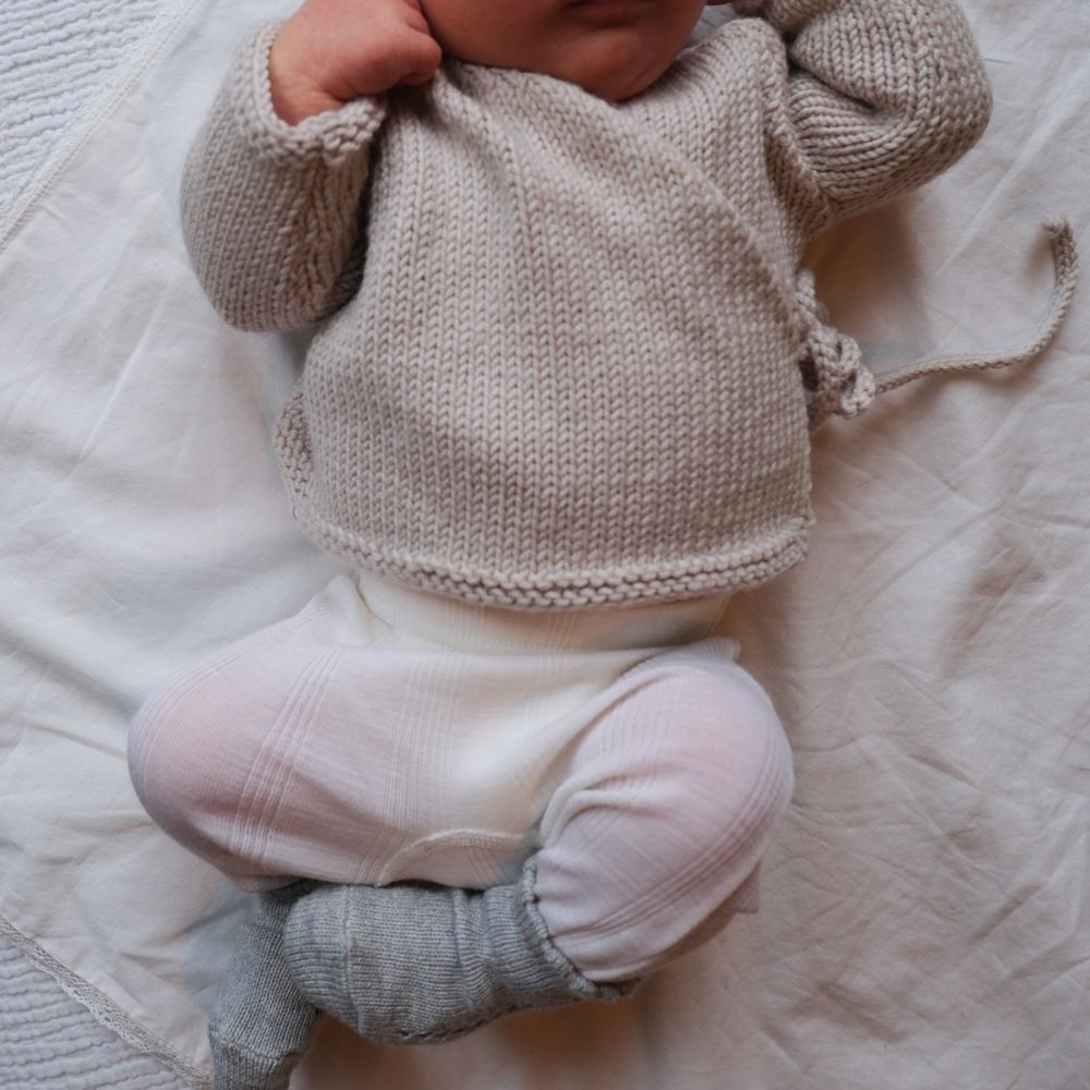 Tothemoon ☾ - Baby broekje met voetjes - Wol & zijde - Needle pattern - Naturel