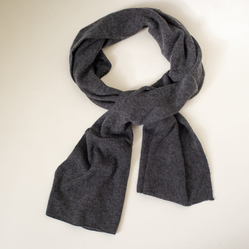La Petite V Scarf - 100% Cashmere - For adults Accessoires Dark grey