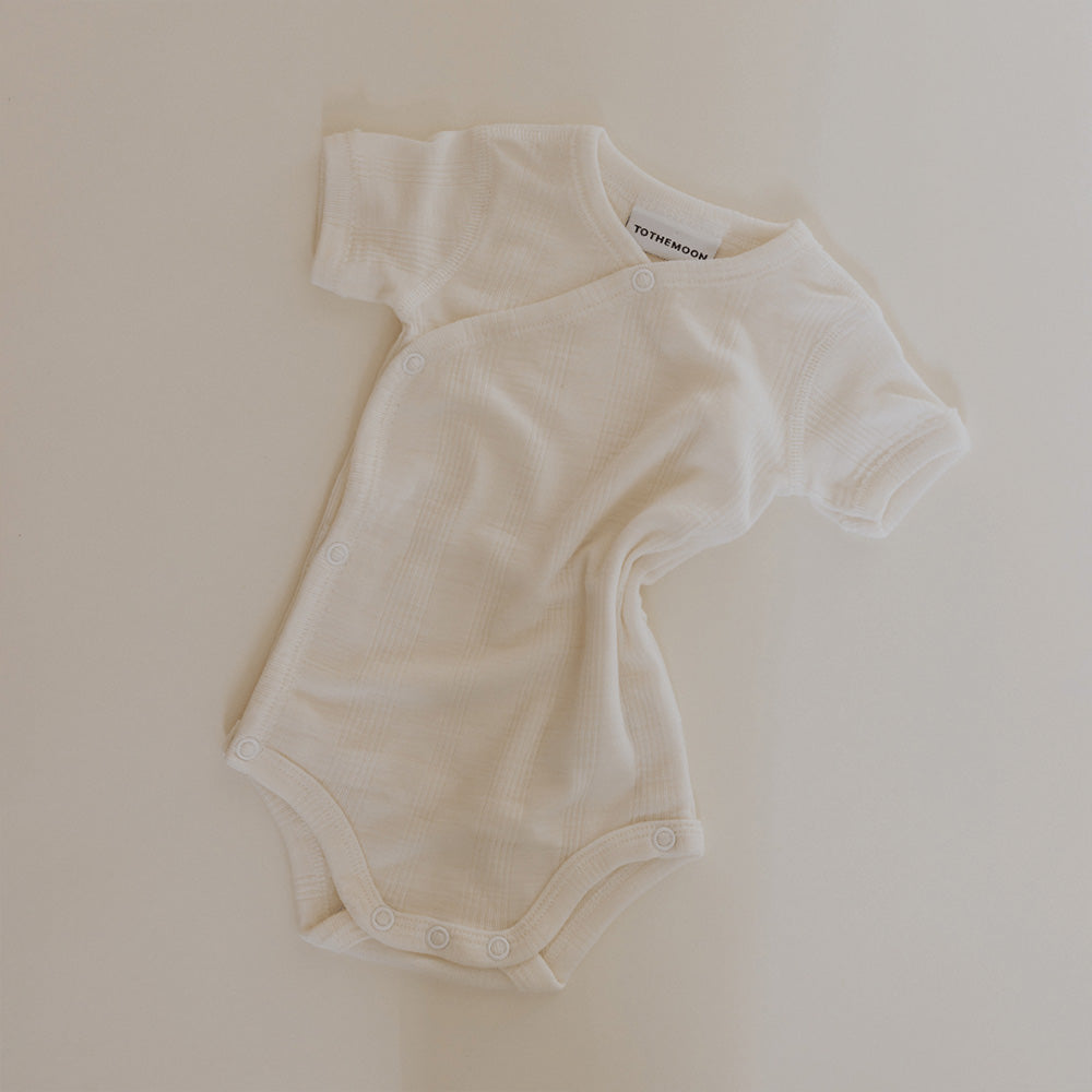 Tothemoon ☾ Tothemoon ☾ - Cross-over body - Short sleeve - Wool & silk - Needle pattern - Natural Clothing 50