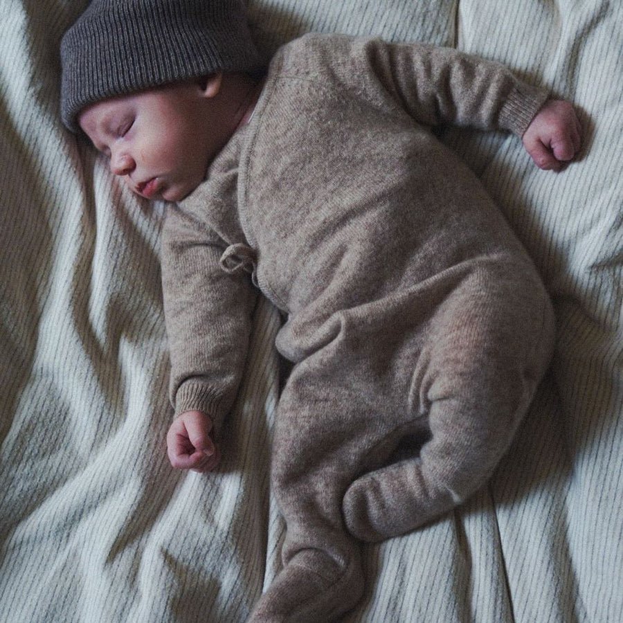 La Petite V x Zoen - Newborn suit - 100% Cashmere