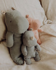 Cuddly hippo - Linen - Medium