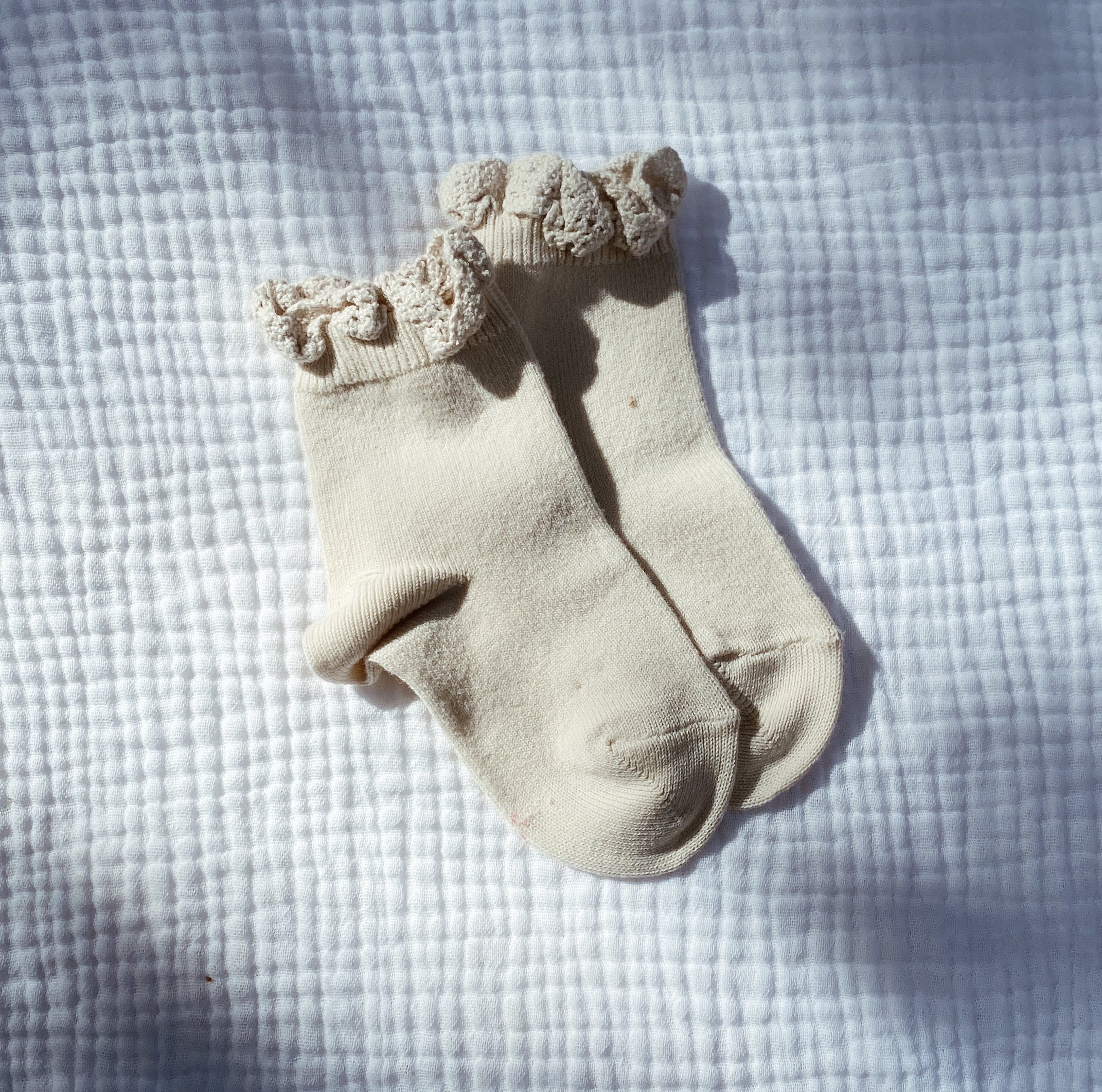 condor Ruffle Socks - Earthy Colors Socks Cream / 3-6m