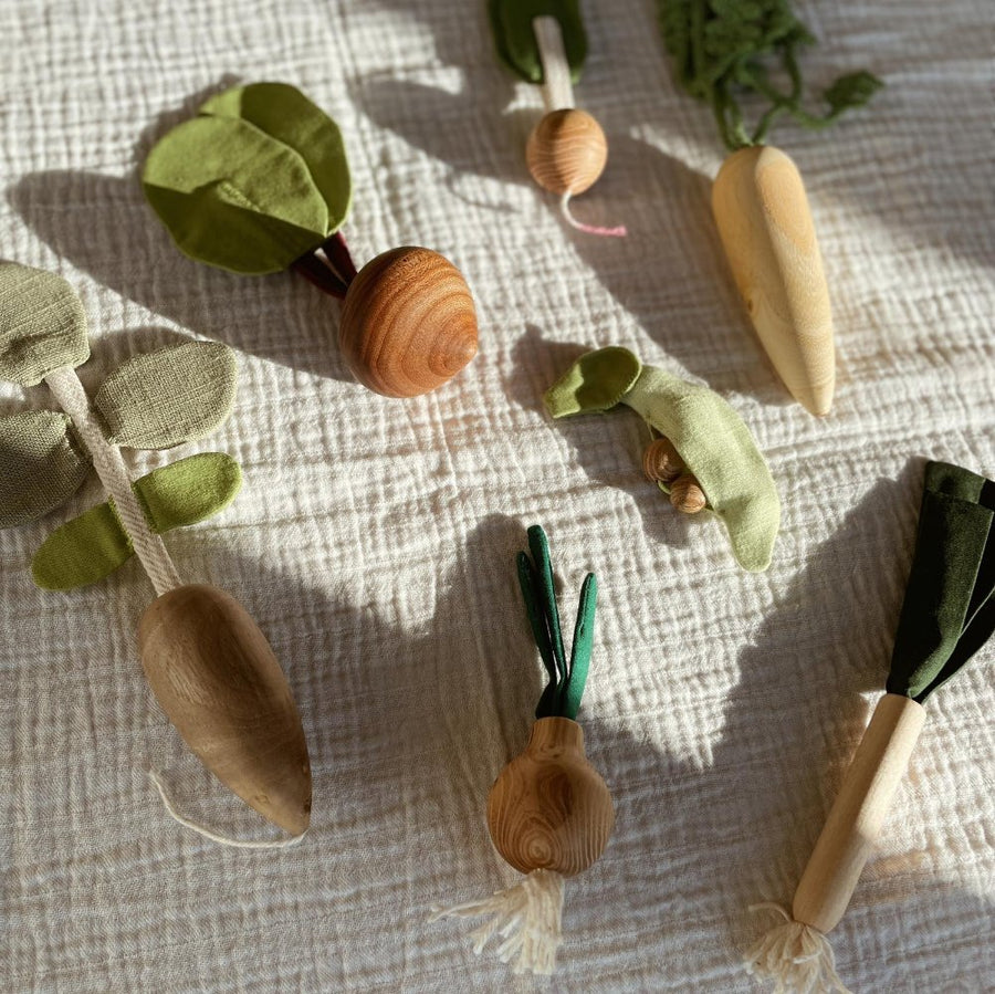 Holz-Gemüse-Spiel-Set - handgefertigt