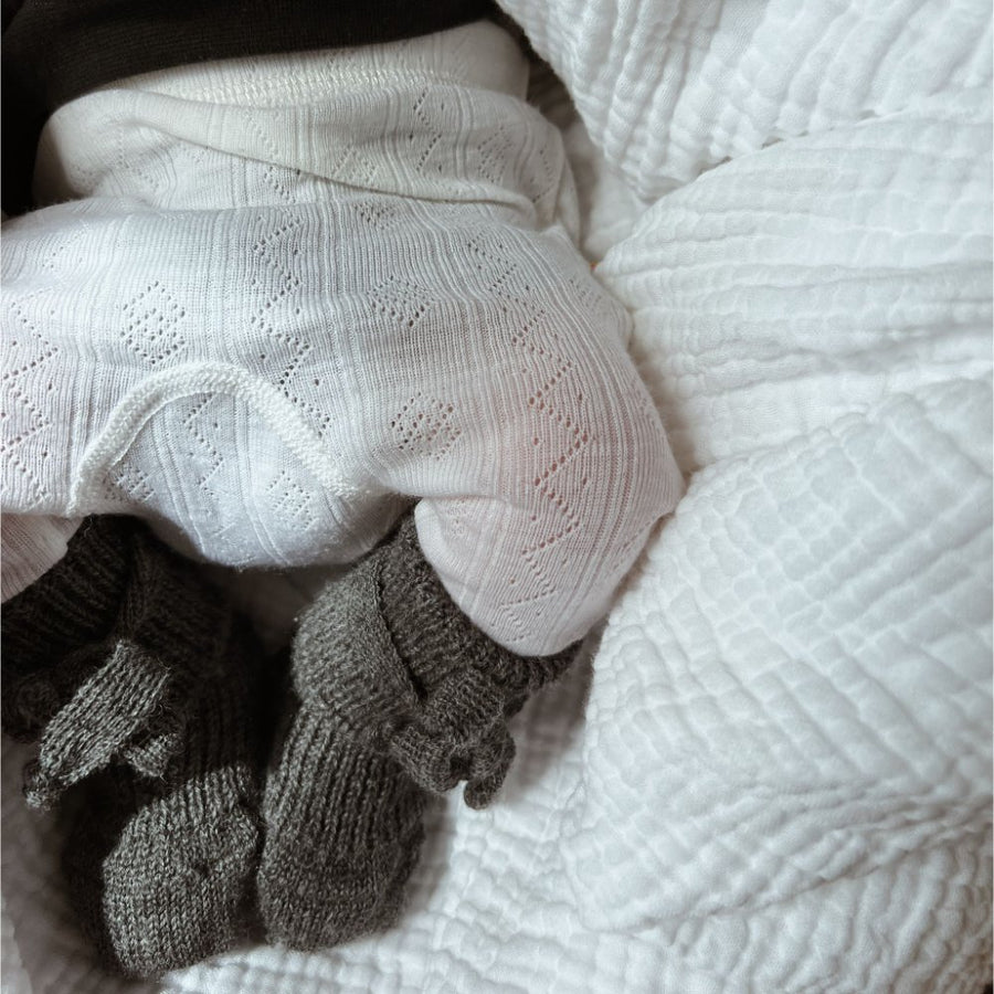 Baby broekje met voetjes - Wol & zijde - Pointelle - Naturel