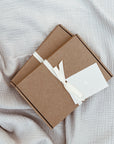 Gift box Atelier Annur x Zoen voor Gust - For mini's - Pacifier & embroidered pacifier holder